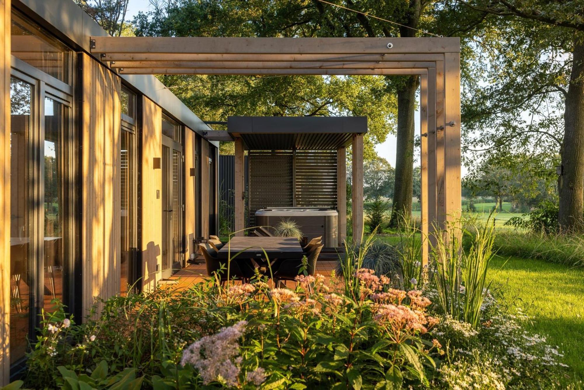 Zicht Op Twente - Spa Lodges Маркело Екстериор снимка